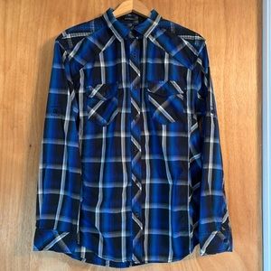 Helix button Athletic fit down size Large